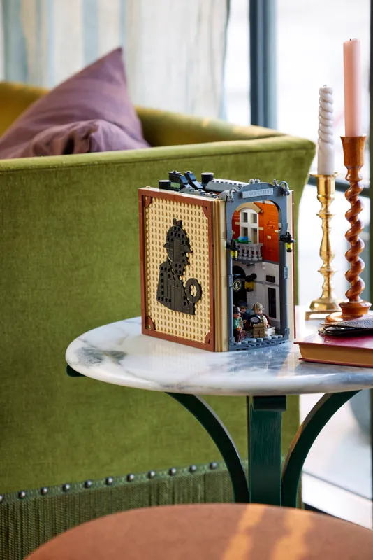 Sherlock Holmes: Book Nook