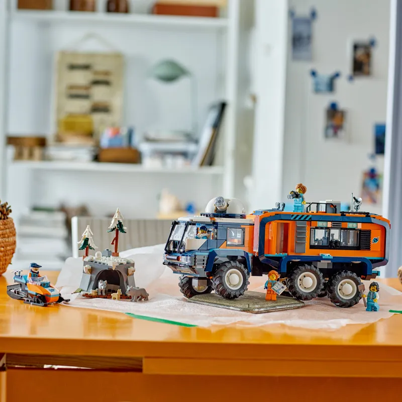 Arctic Explorer Science Lab Truck