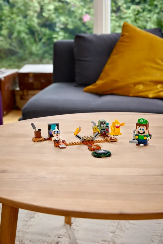 Luigi's Mansion Lab and Poltergust Expansion Set