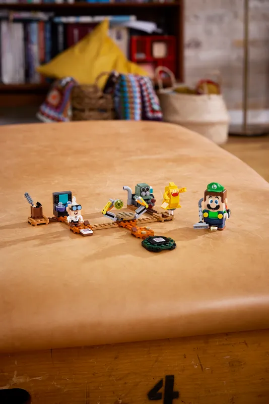 Luigi's Mansion Lab and Poltergust Expansion Set