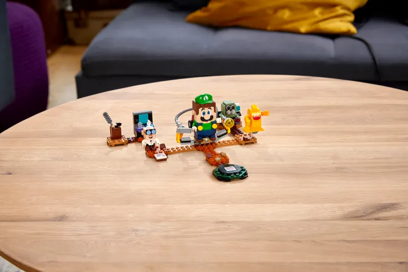 Luigi's Mansion Lab and Poltergust Expansion Set