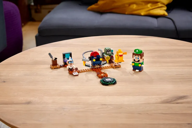 Luigi's Mansion Lab and Poltergust Expansion Set