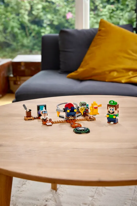 Luigi's Mansion Lab and Poltergust Expansion Set